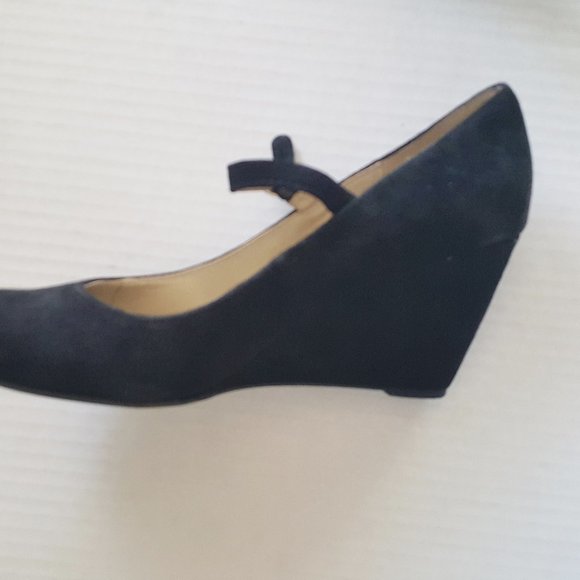 BANDOLINO PUMPS Sz 11 Suede 3.5" Wedge Black - Picture 4 of 5